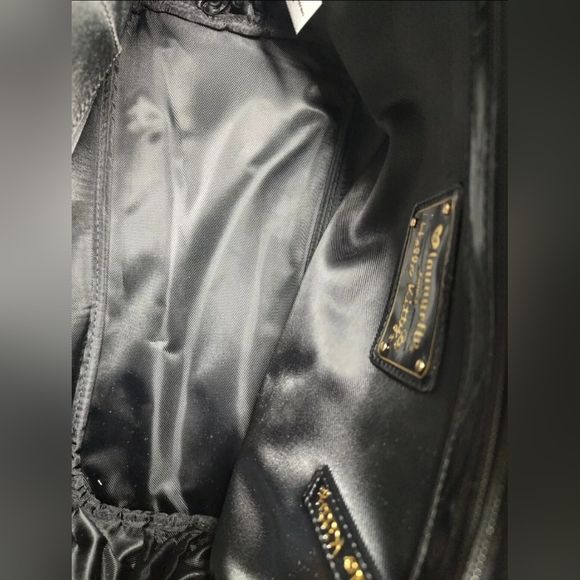 Hello Kitty Loungefly Patent Leather Handbag - Picture 8 of 10